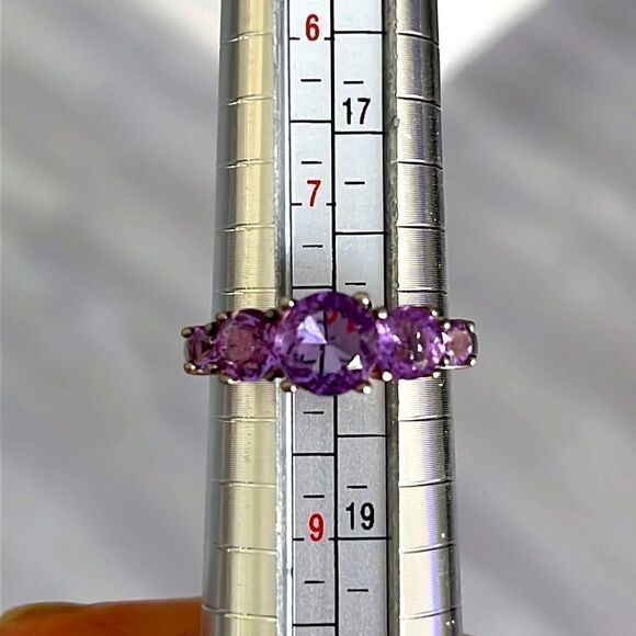 Amethyst Sterling 9.25 Vintage 5 Stone Ring Beautiful Round Cut - Picture 1 of 8